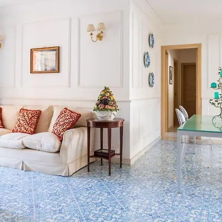 Lovers - Piazzetta カプリ